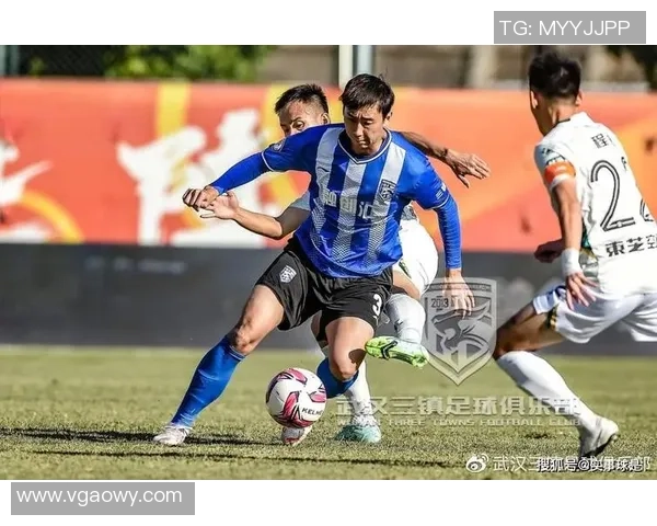 南京足球队以79分领跑联合会杯积分榜展现强劲实力